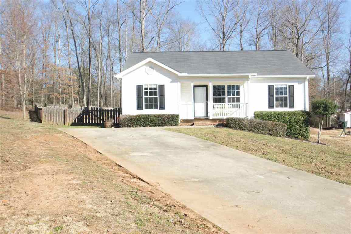 107 S Fox Circle