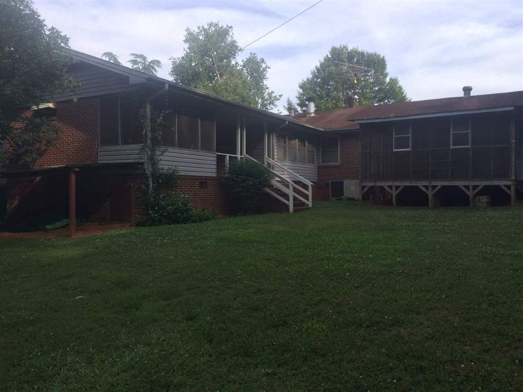 607 Ashwood Drive