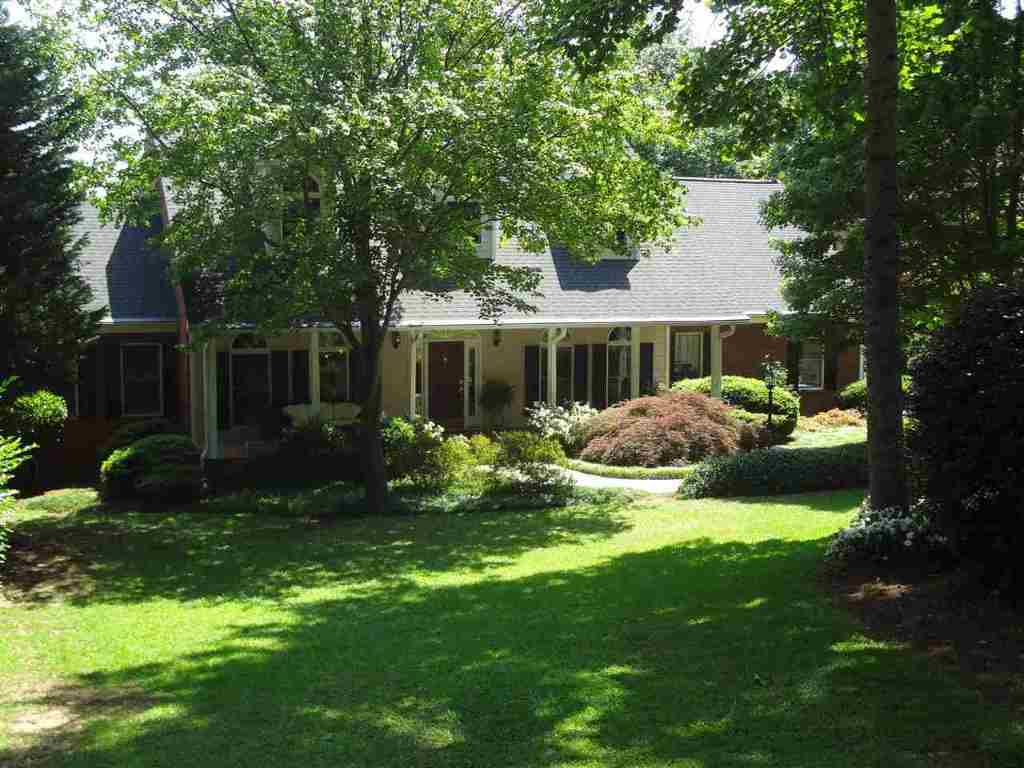 121 Pinnacle Pointe Drive