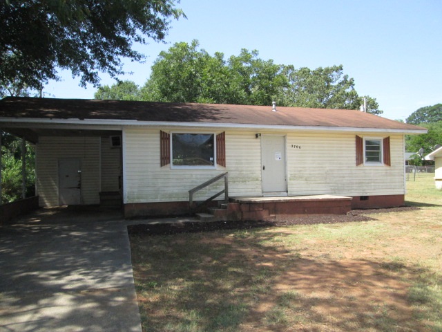 2706 Walnut Drive