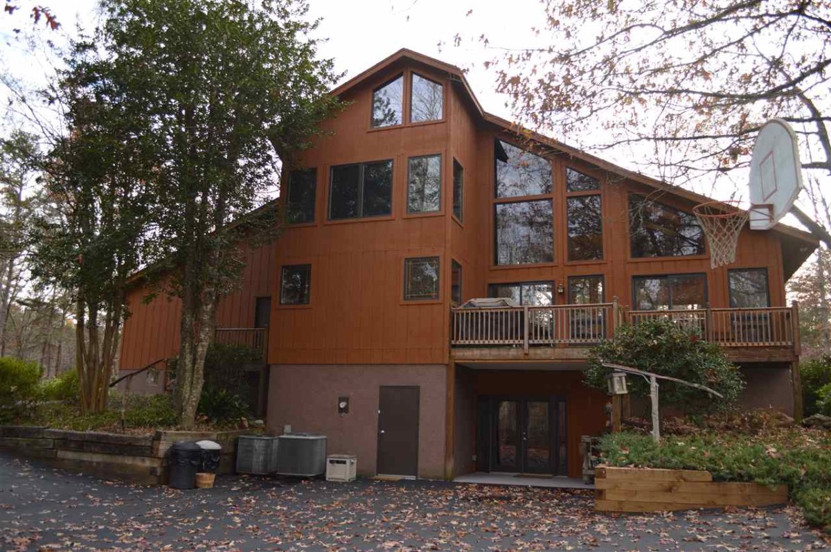 420 Peninsula Drive