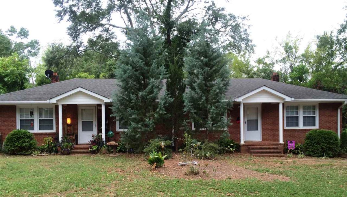 2907 A & B Pope Drive