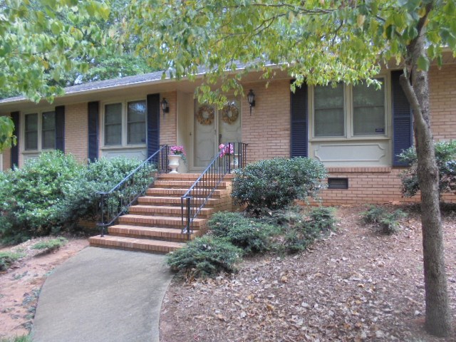108 Hartford Court