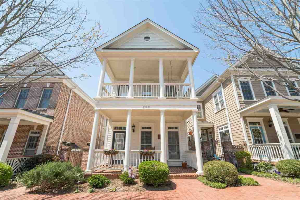 208 Village Walk Lane
