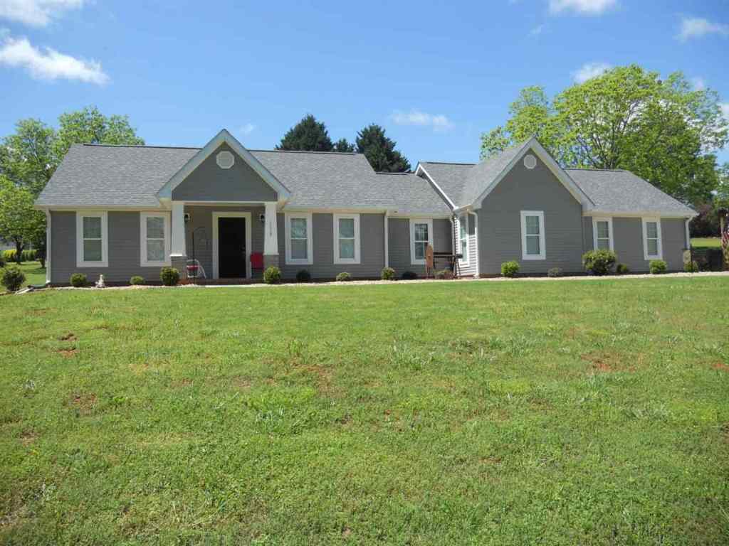 1115 Moorehead Place