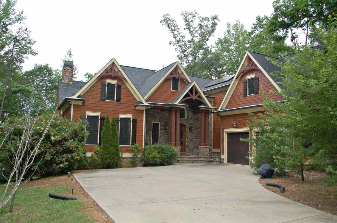 166 Bay Drive