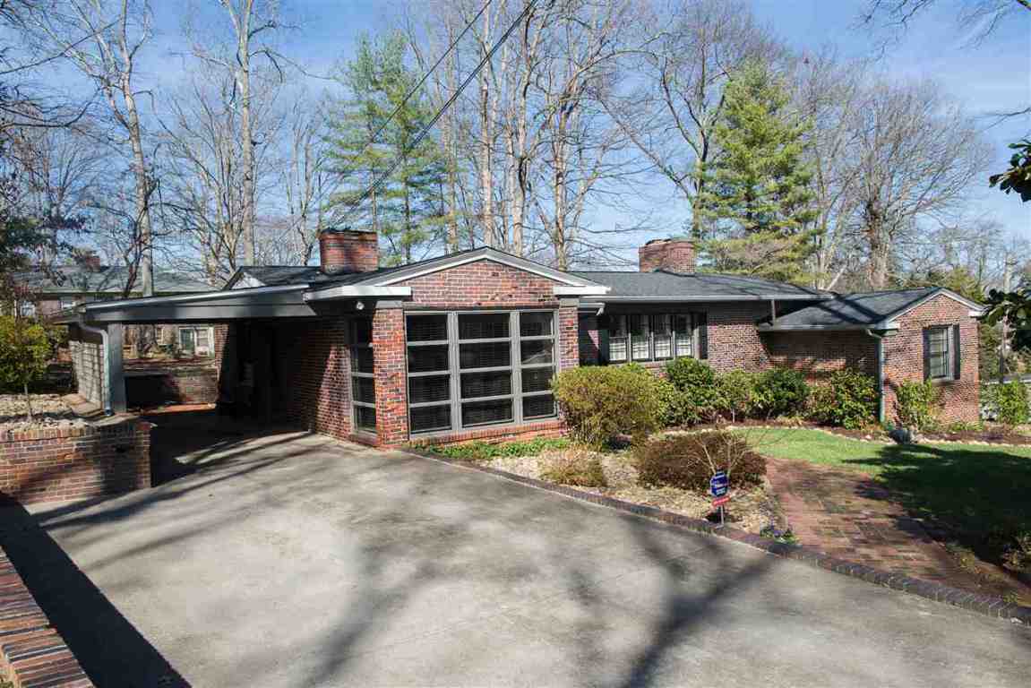 211 Grace Avenue