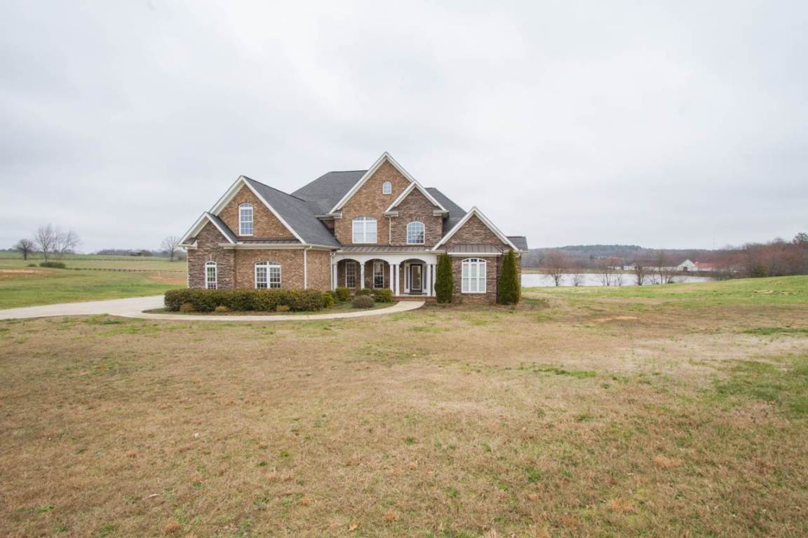1017 Omega Farms Lane