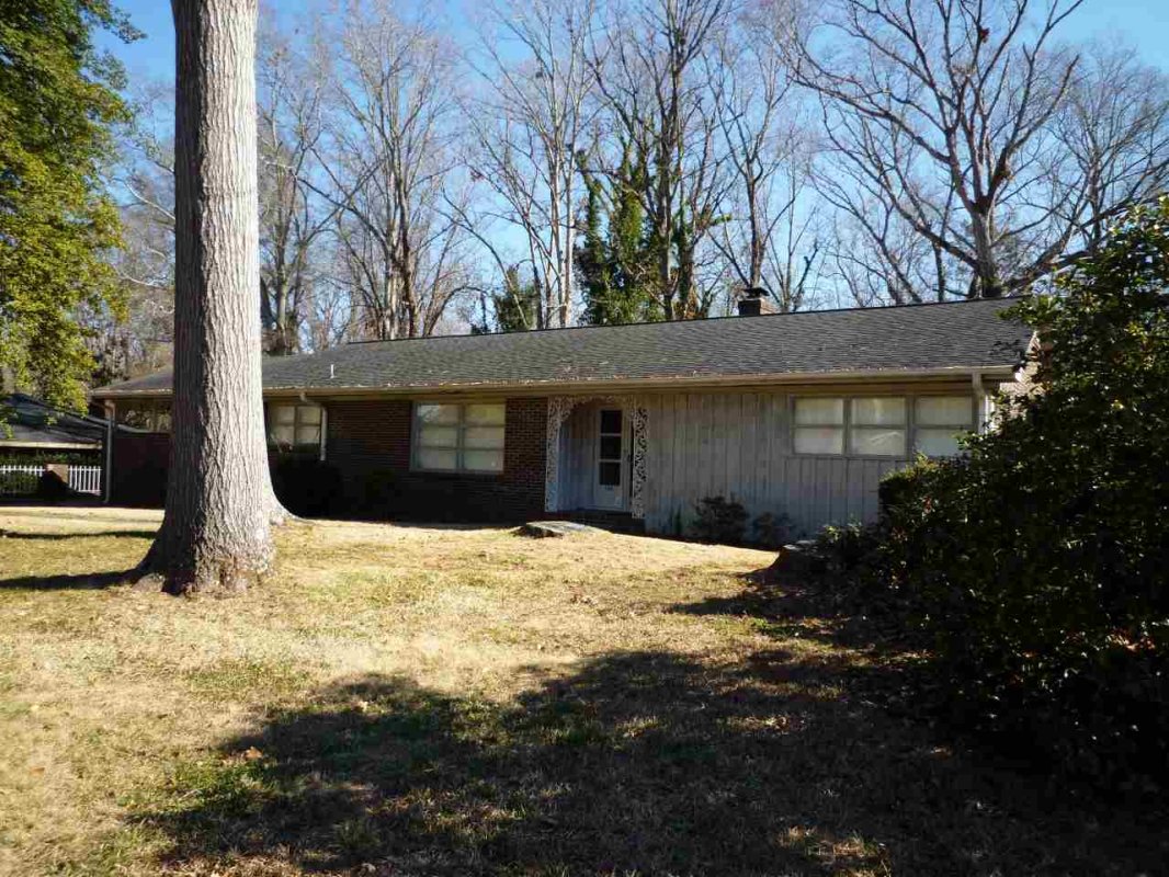 136 Tanglewood Drive