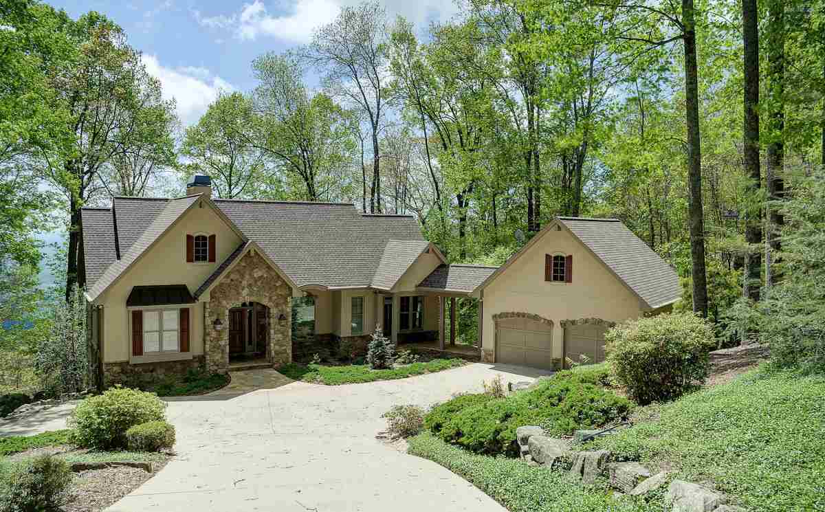29 The Cliffs Parkway