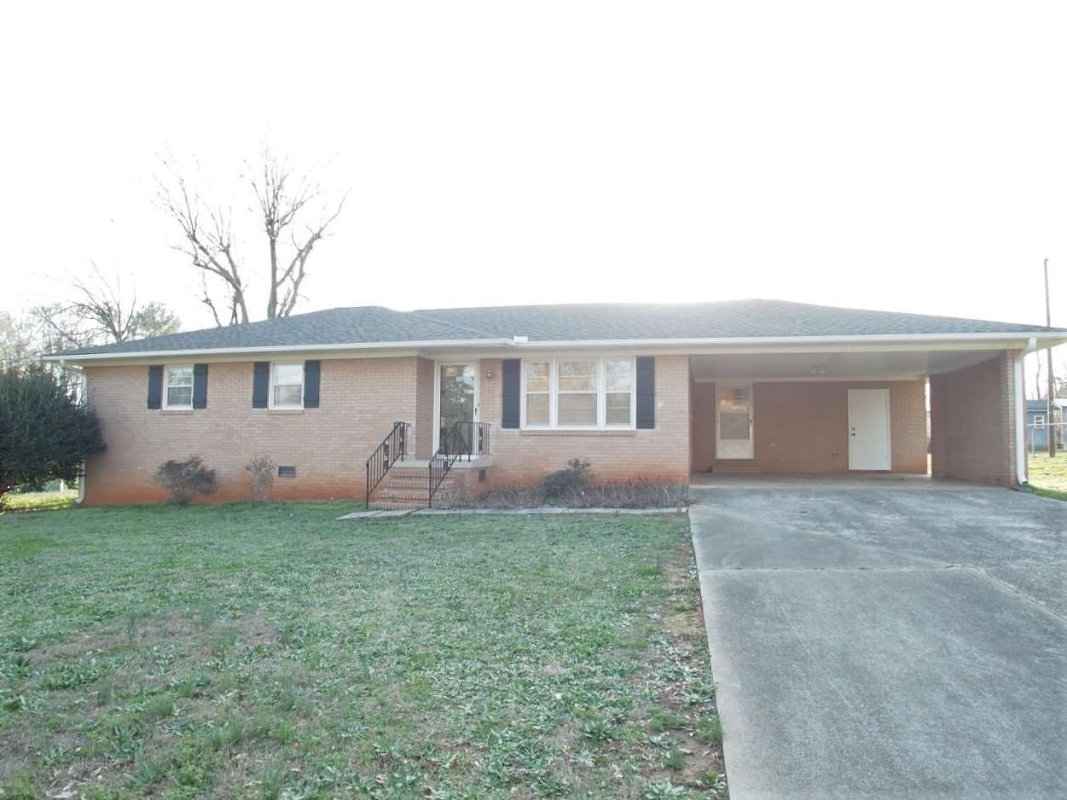 106 Edwards Drive