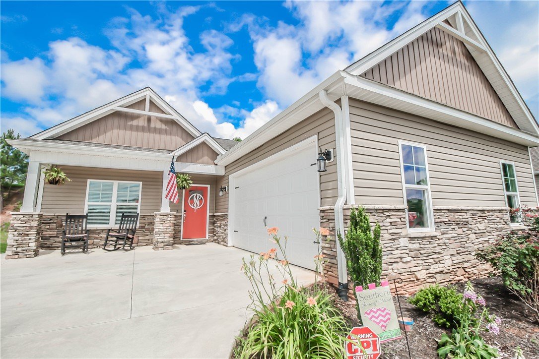 125 Shadowood Court