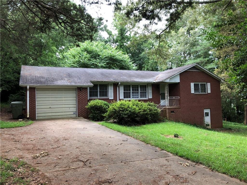 100 Mountain Laurel Lane