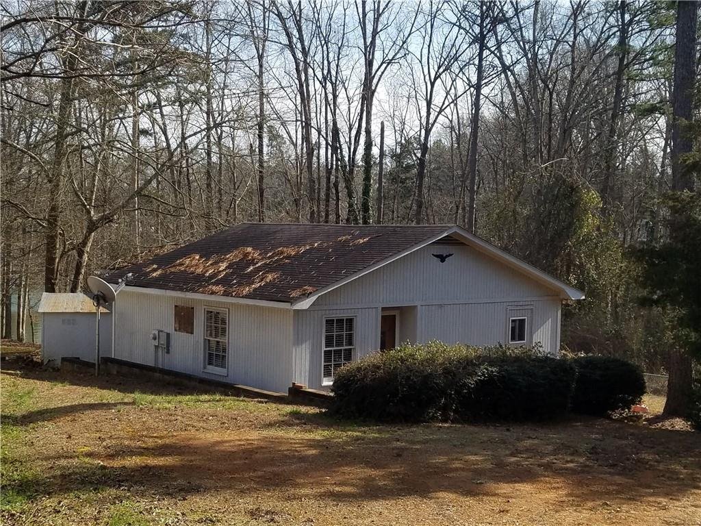 1102 Pinelake Drive