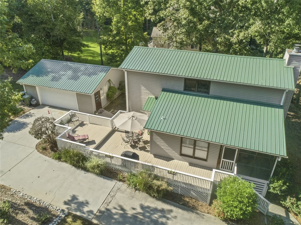 216 Riverlake Road