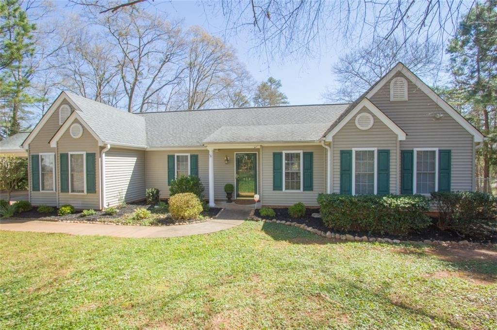 909 Pine Top Circle