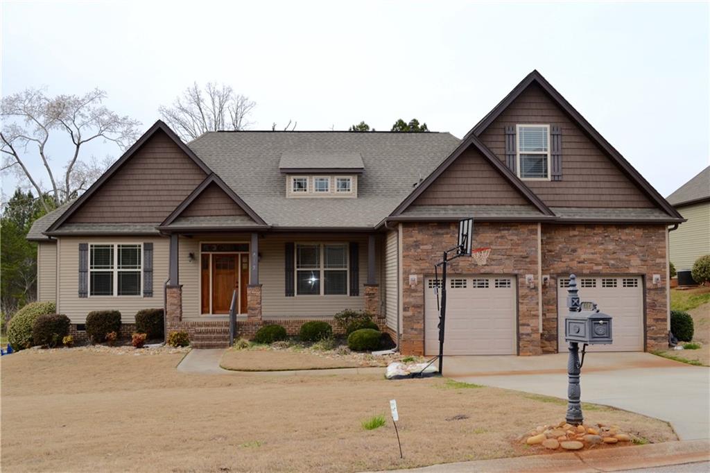 412 Coldstream Court Seneca