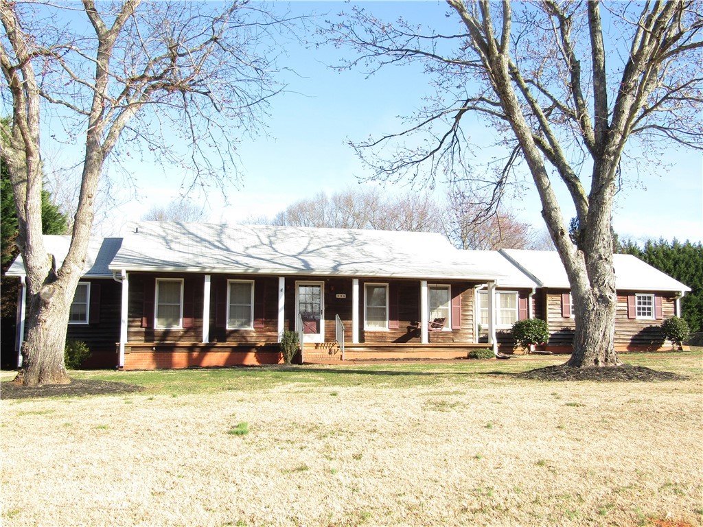 336 Pioneer Lane