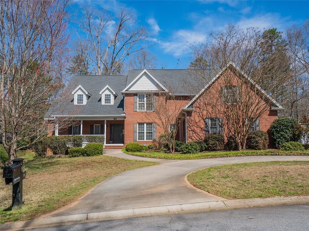 100 Magnolia Way