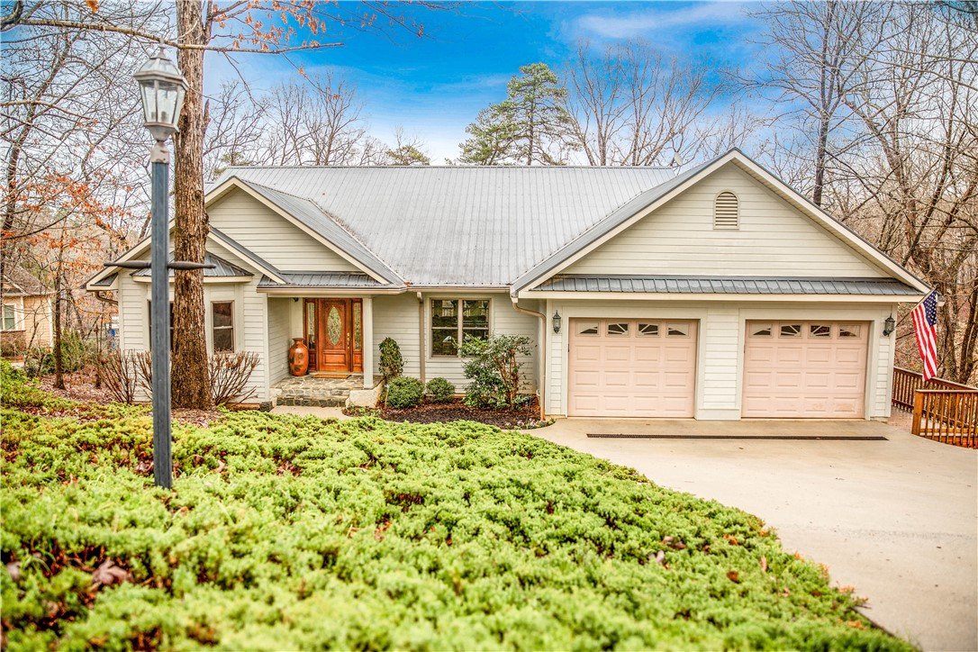 1114 Oconee Bell Court
