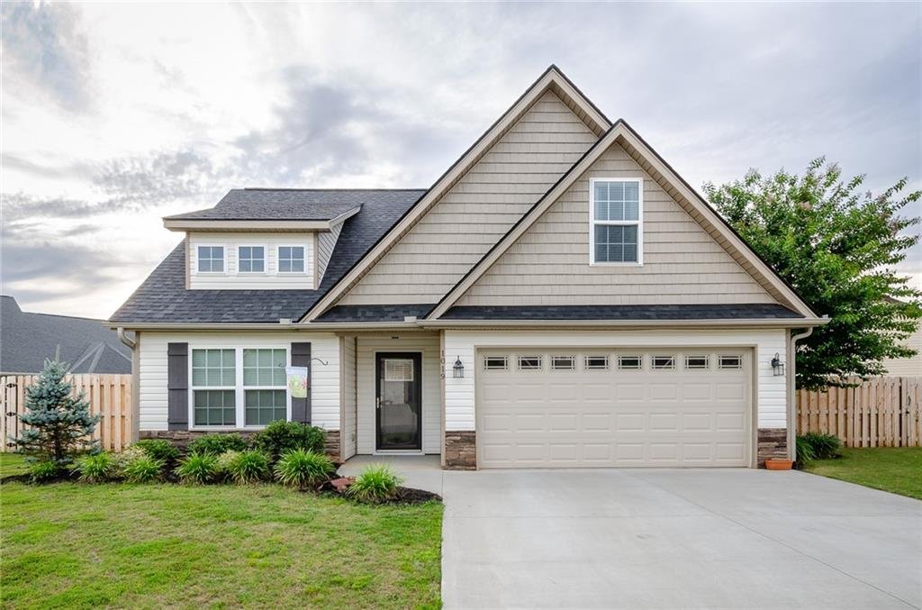 1019 Whirlaway Circle