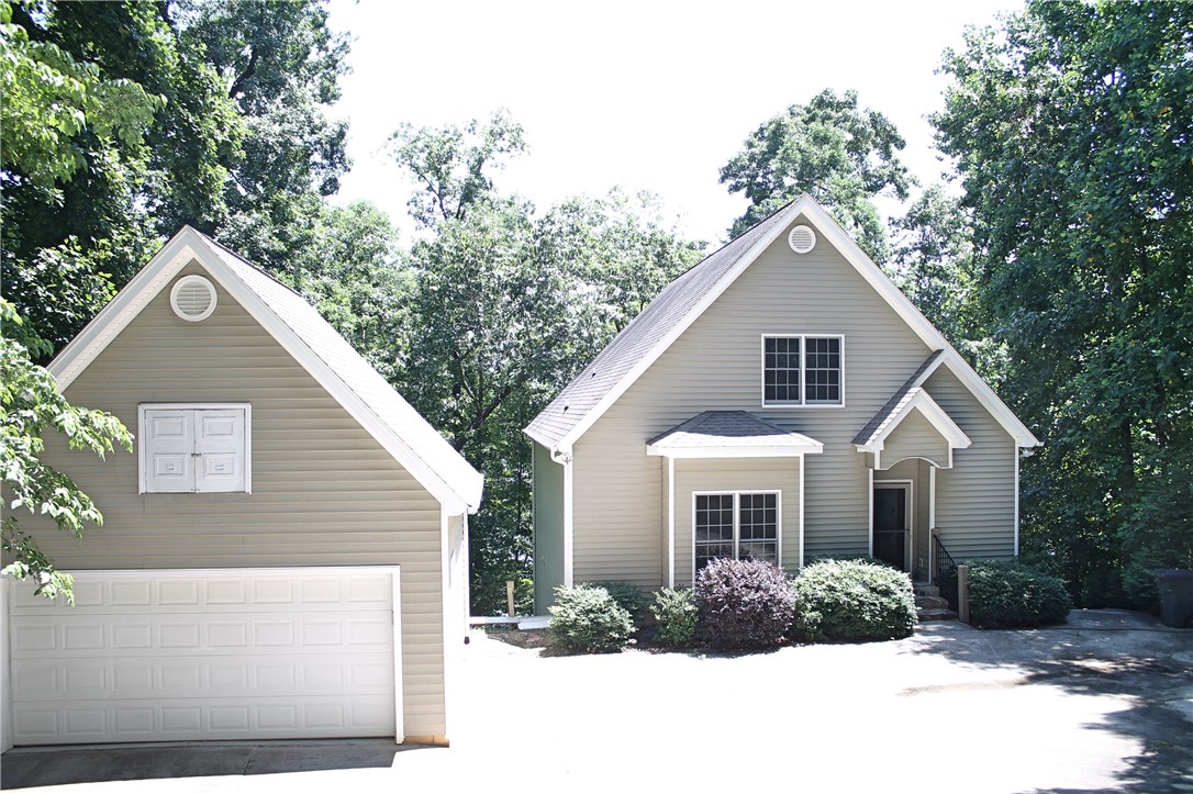 211 Riverlake Road