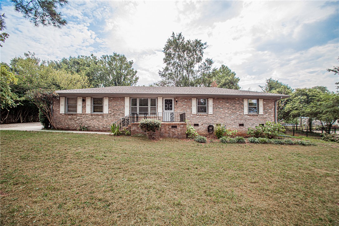 105 Pine Forest Drive