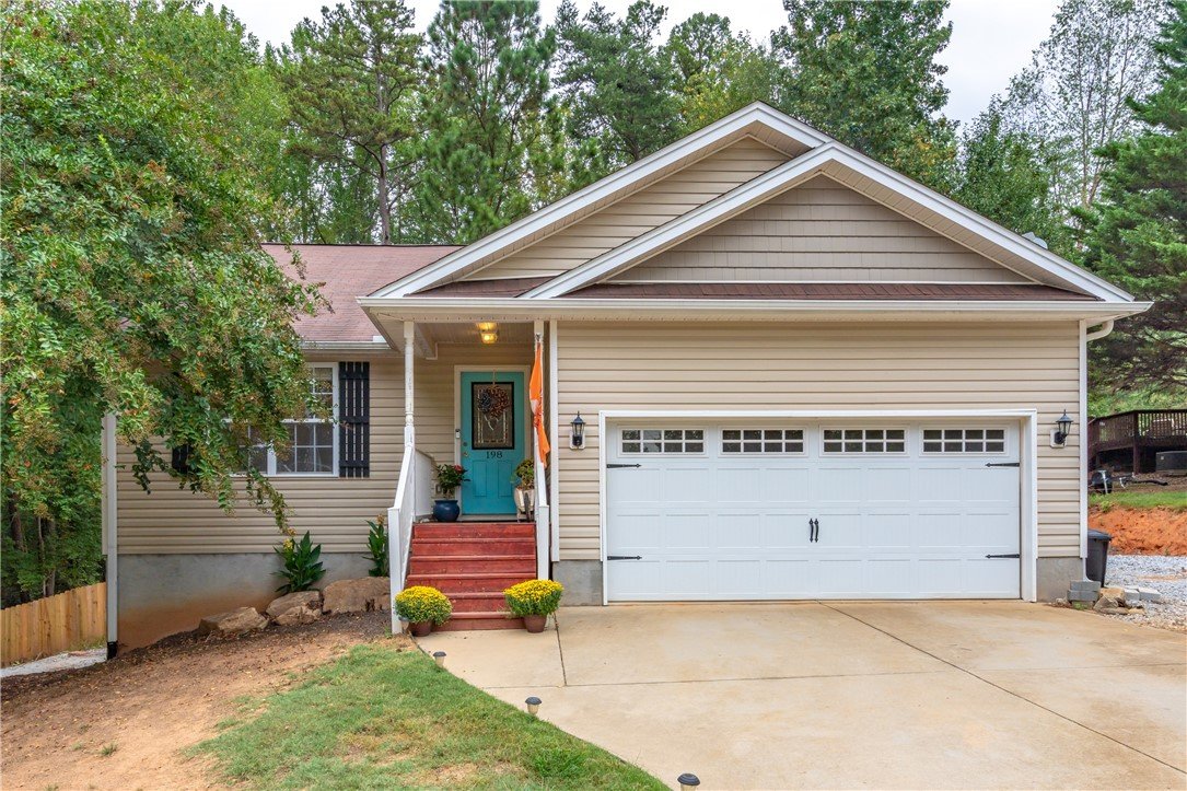 198 Longview Terrace