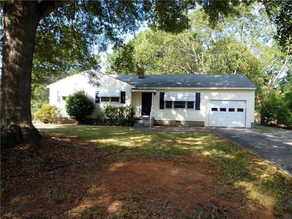 3312 Howland Drive
