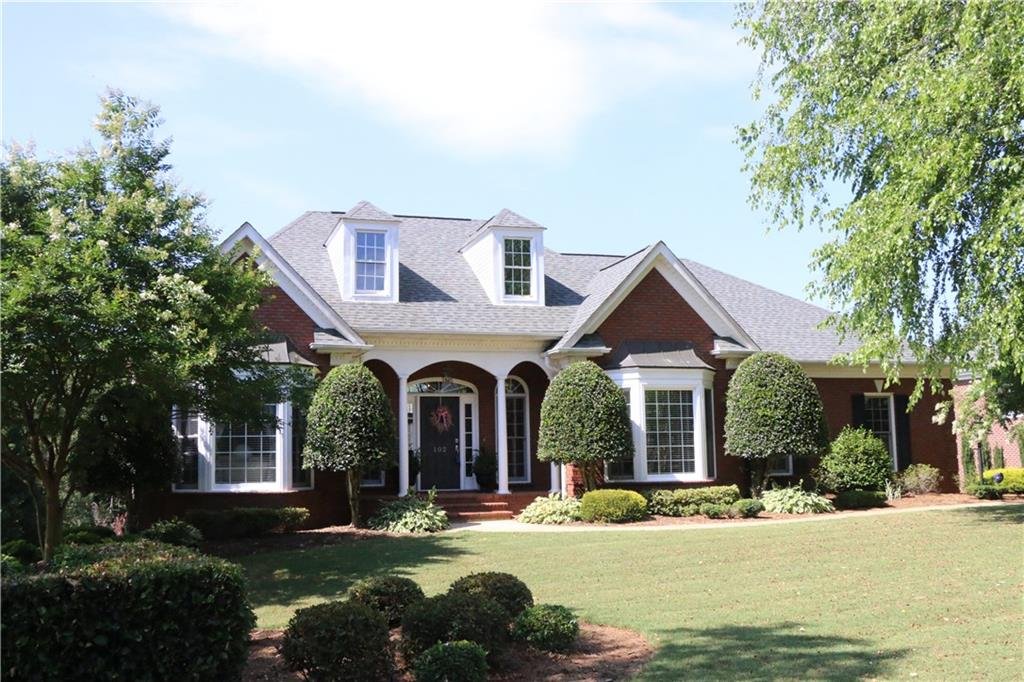 102 Knollwood Drive