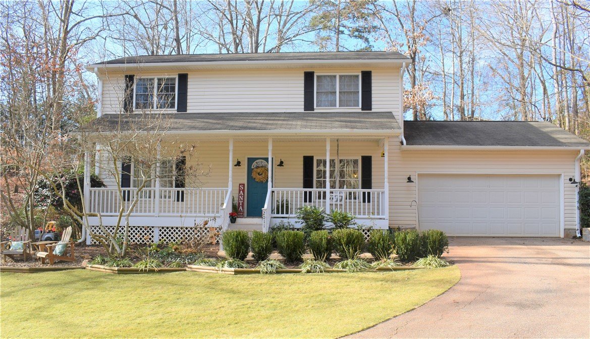 2011 Ridgeview Lane
