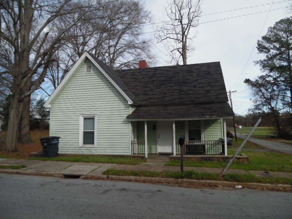 200 F Street