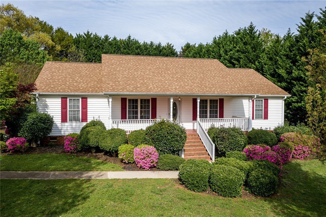 101 Crosscreek Drive