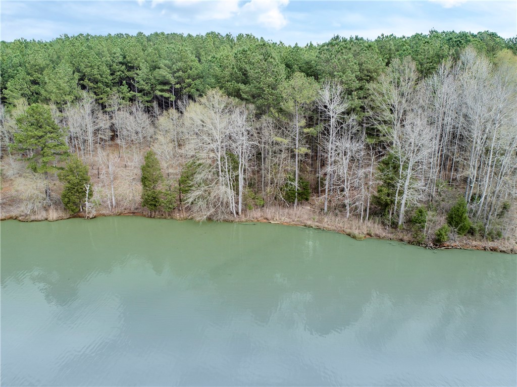 118 Waterside Drive