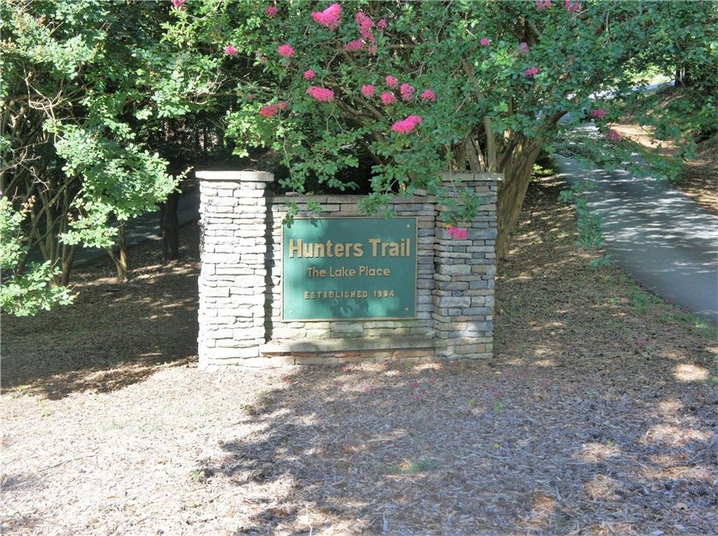 1422 Hunters Trail