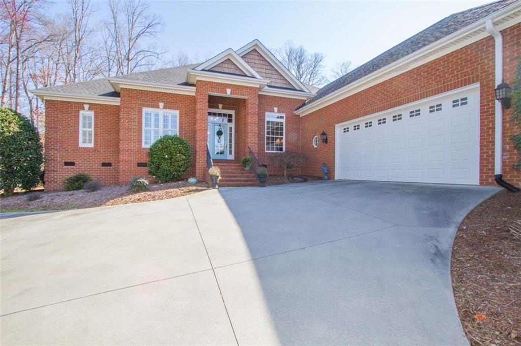 216 Middle Brooke Drive