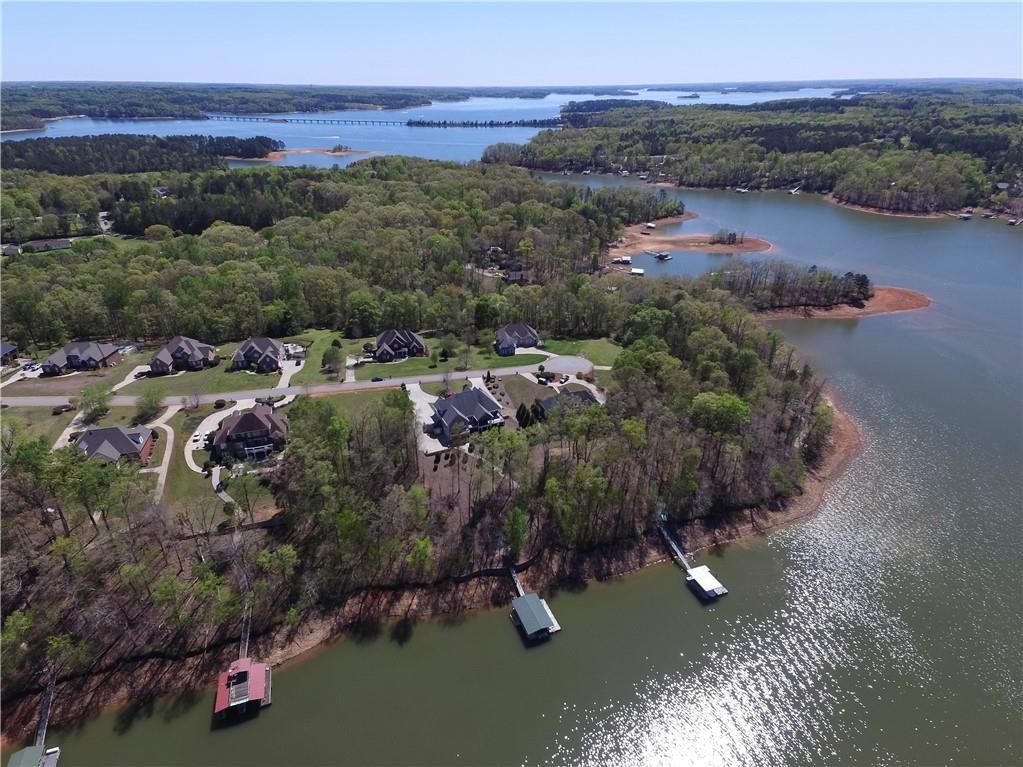 124 Topsail Drive