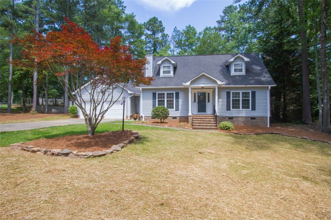 127 Coachman Drive