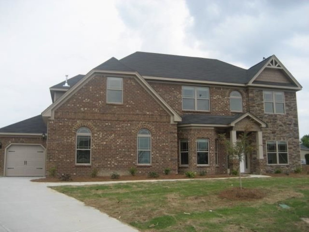 104 Farrier Court