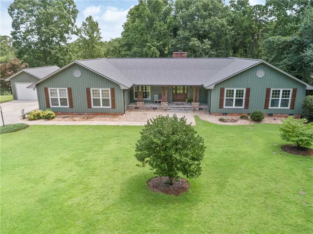 1430 Keowee Lakeshore Drive