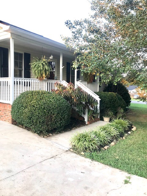 2200 Rolling Green Road