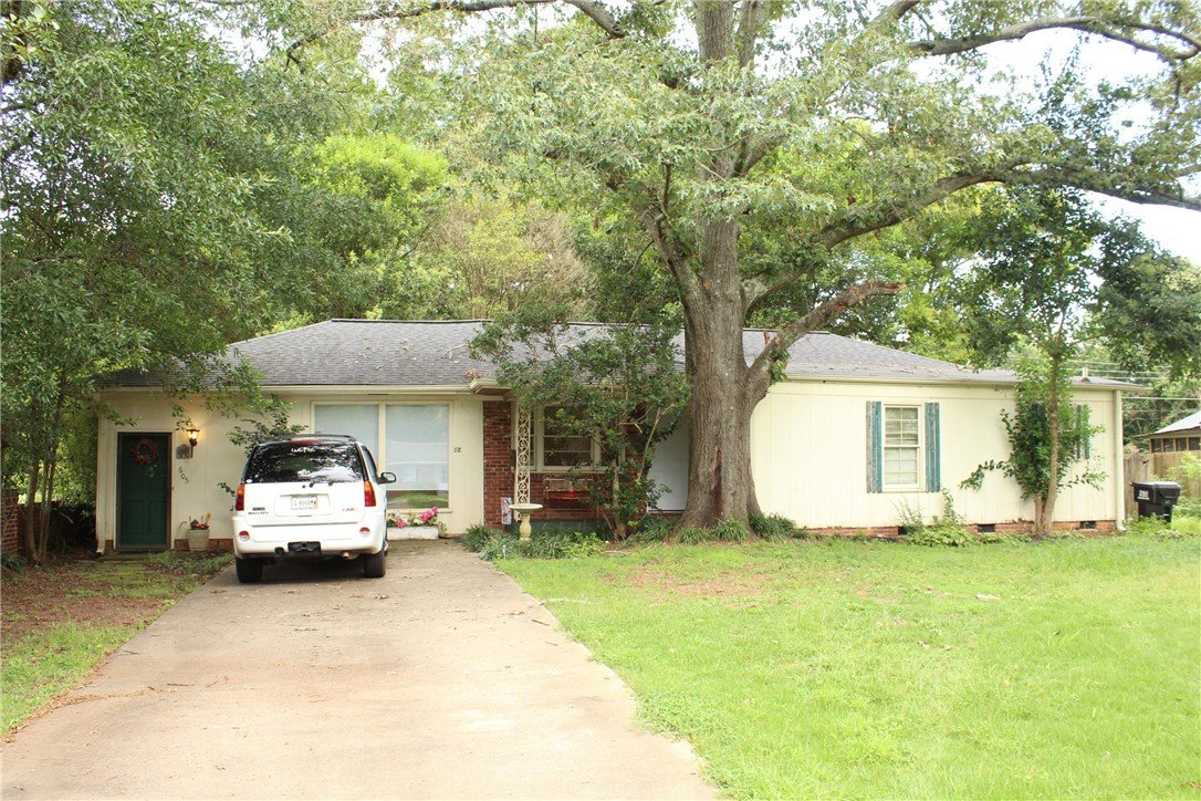 605 Ashwood Drive