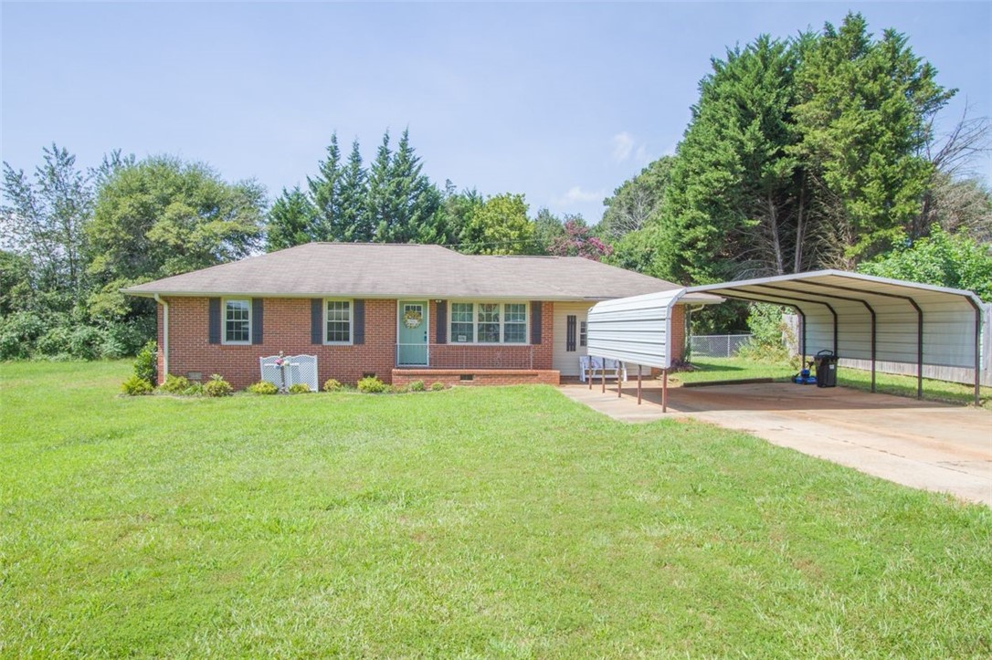 105 Poplar Avenue