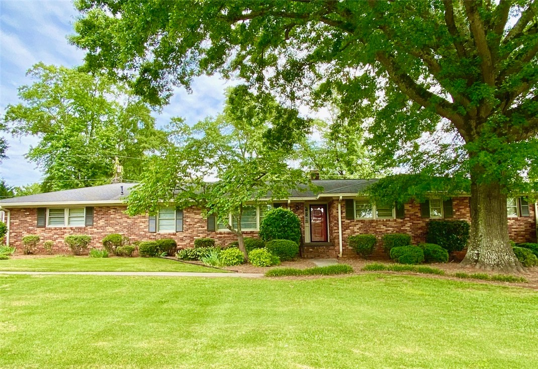 2810 Echo Trail