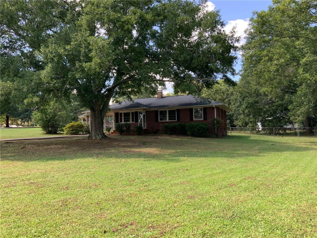 615 Ashwood Drive