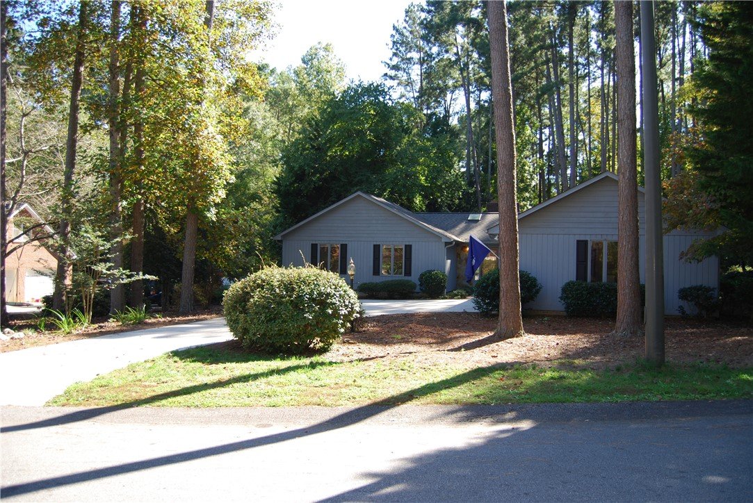 284 Stonehaven Way
