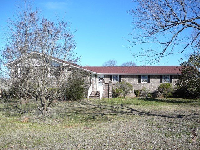 102 Greenmeadow Circle
