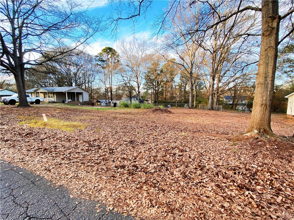 110 Hawthorne Drive