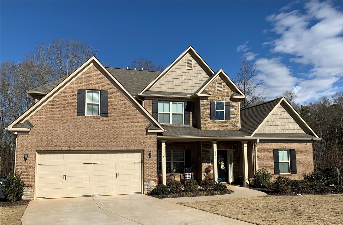 220 Graceview W