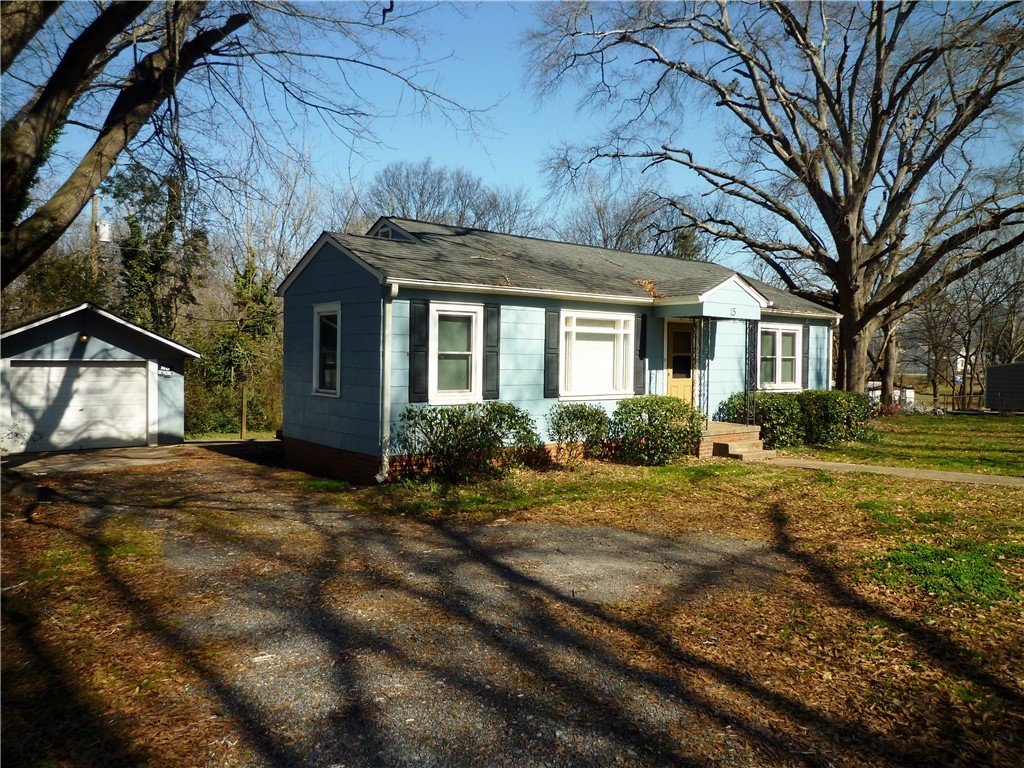 15 Brogan Avenue